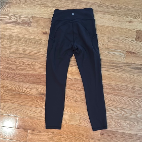 Lululemon wunder train Black High-Waisted Leggings with pockets - Picture 2 of 3